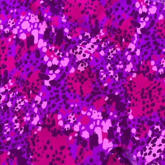 NWOT Buff Bunny Legacy “pink fashun” print leggings! - Picture 4 of 5